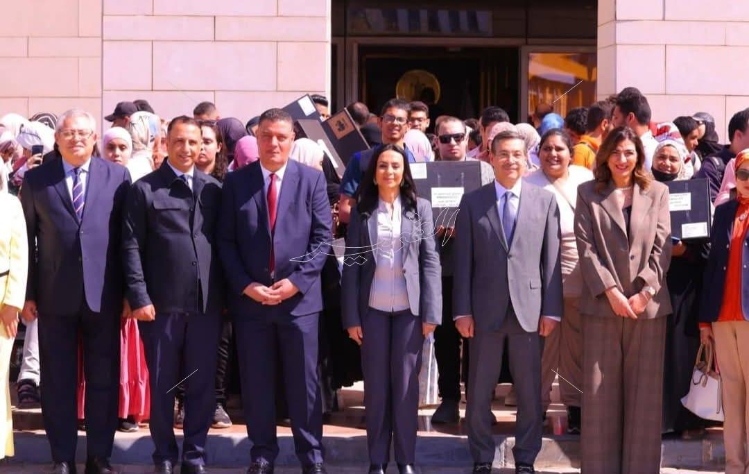 0b8c8bcf a207 43eb 8cd2 4e747c667f37