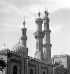 حكم سماع الأغاني في الفقه الإسلامي: عرض موضوعي لأبرز الآراء والأدلة